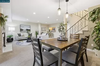 Photo #5: 41125908 Listing 