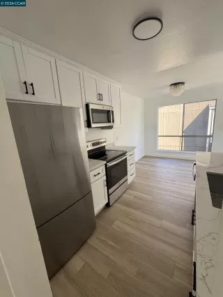 Photo #1: 41125953 Listing