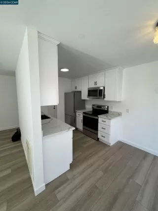 Photo #2: 41125953 Listing