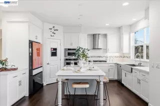 Photo #3: 41125970 Listing 