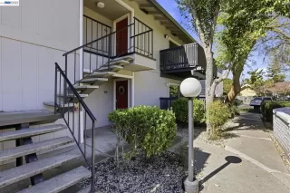 Photo #1: 41125977 Listing 