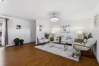 Photo #3: 41125977 Listing 