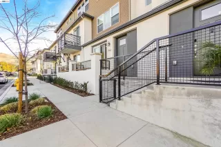 Photo #2: 41125992 Listing 