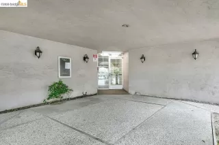 Photo #2: 41126106 Listing 