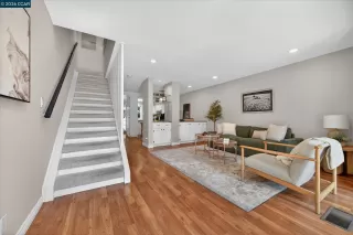 Photo #5: 41126119 Listing 