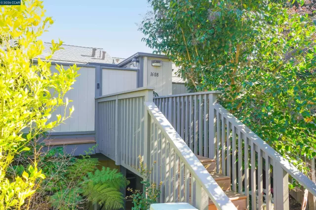 MLS: 41126134 Condo For Sale