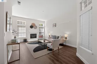 Photo #1: 41126182 Listing 