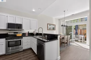 Photo #3: 41126182 Listing 