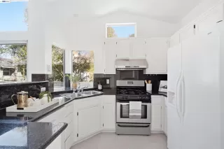 Photo #5: 41126191 Listing 