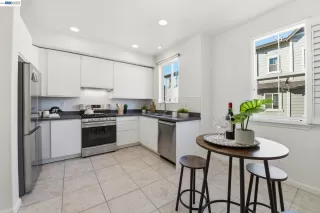 Photo #5: 41126195 Listing