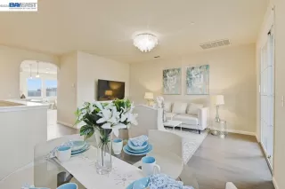 Photo #5: 41126216 Listing 