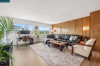 More Details about MLS # 41126230 : 360 VERNON ST # 304