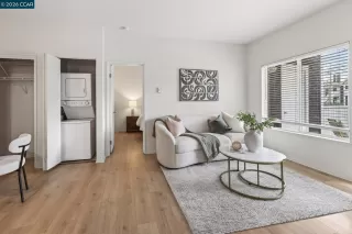 Photo #2: 41126331 Listing 