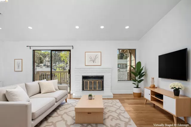 MLS: 41126373 Condo For Sale