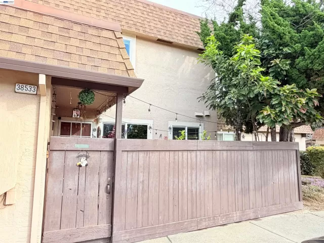 MLS: 41126448 Condo For Sale