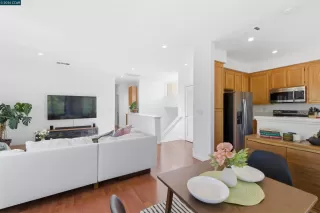 Photo #6: 41126532 Listing 