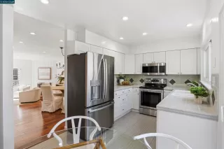 Photo #6: 41126562 Listing 