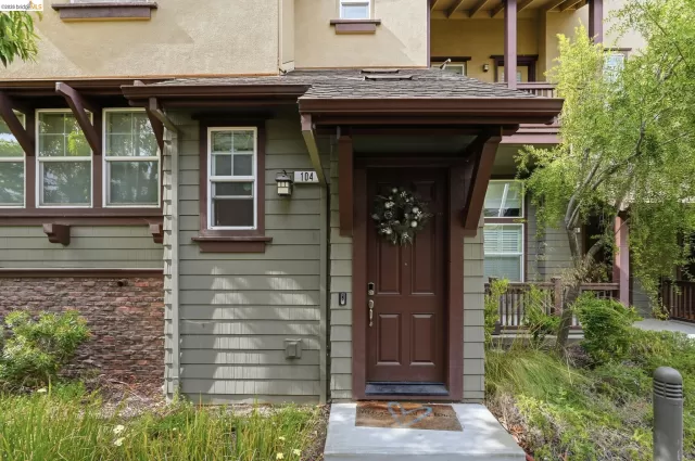 MLS: 41126565 Condo For Sale