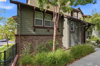 Photo #2: 41126565 Listing