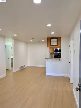 Photo #3: 41126940 Listing 