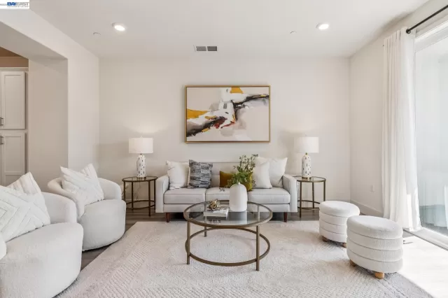 MLS: 41126995 Condo For Sale