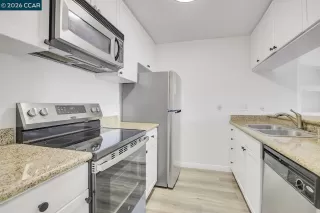 Photo #5: 41127003 Listing 