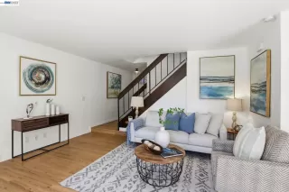 Photo #1: 41127127 Listing 