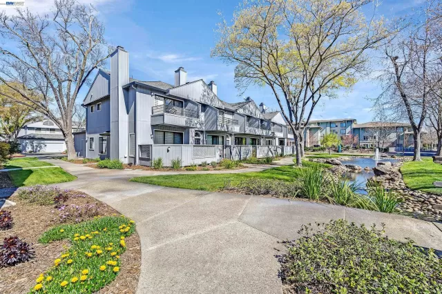 MLS: 41127217 Condo For Sale