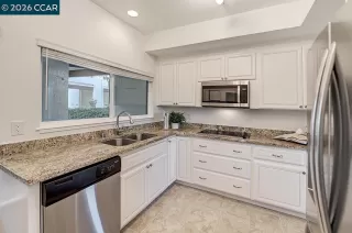 Photo #1: 41127236 Listing 