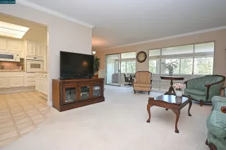 Photo #4: 41127343 Listing