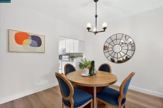 Photo #5: 41127357 Listing 