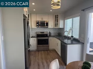 Photo #2: 41127453 Listing