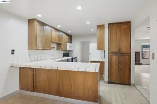 Photo #6: 41127464 Listing 