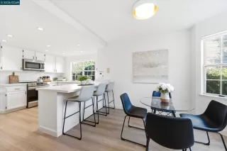 Photo #2: 41127489 Listing