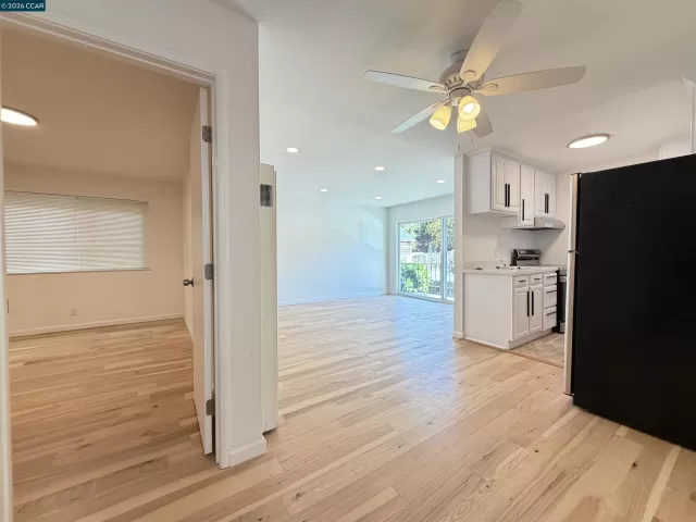 MLS: 41127512 Condo For Sale