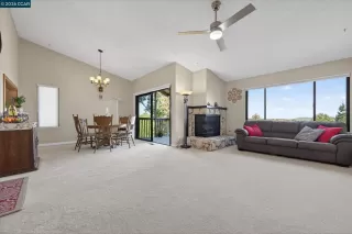 Photo #4: 41127659 Listing 