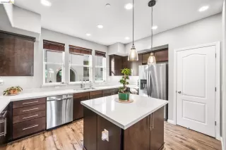 Photo #1: 41127709 Listing 