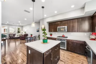 Photo #2: 41127709 Listing 