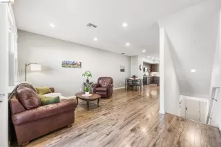 Photo #6: 41127709 Listing 