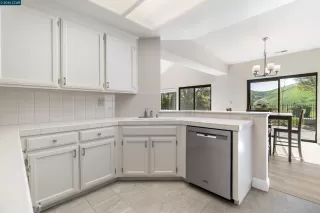 Photo #6: 41127858 Listing 