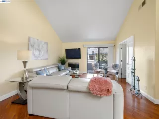 Photo #3: 41127920 Listing