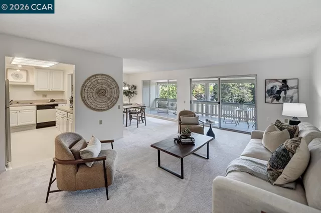 MLS: 41128018 Condo For Sale