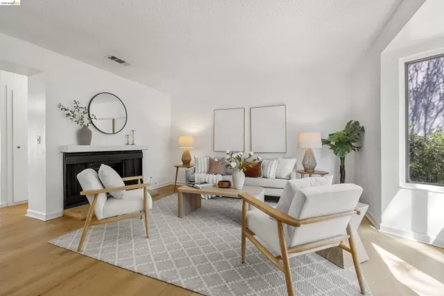 MLS: 41128027 Condo For Sale