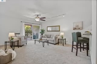 Photo #4: 41128254 Listing