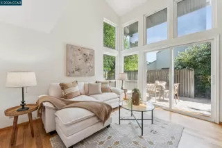 Photo #6: 41128279 Listing 