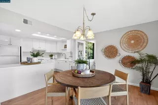 Photo #5: 41128283 Listing 