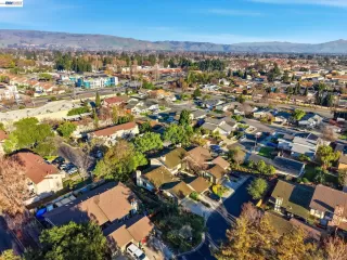 Photo #2: 41128331 Listing 