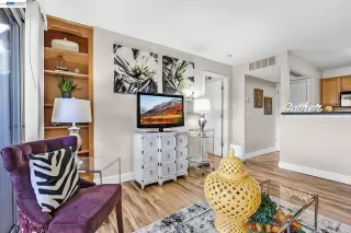 Photo #5: 41128350 Listing 