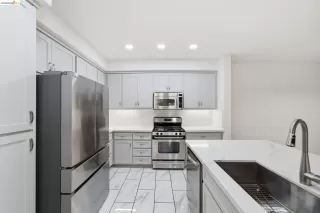 Photo #3: 41128353 Listing