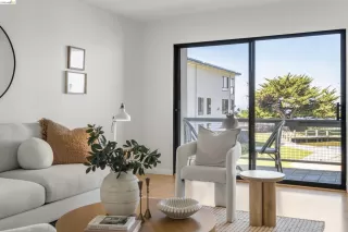 Photo #2: 41128398 Listing 